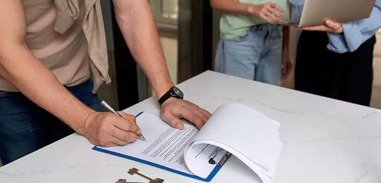 Advantages of Using Assignment of Contract in Real Estate in Bakersfield, CA