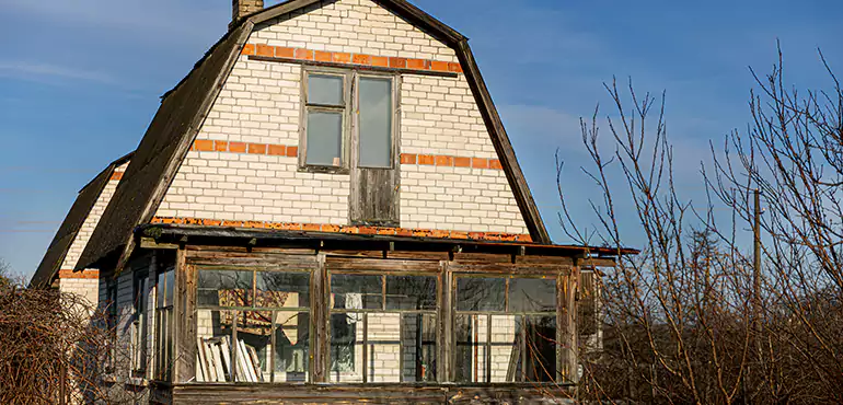 Types of Houses We Buy Without Repairs in Bakersfield, CA